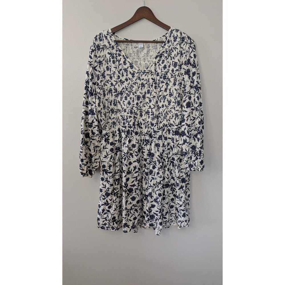 Old Navy Smocked Floral Dress XL Puff Sleeve Cottage Peasant Milkmaid Navy White